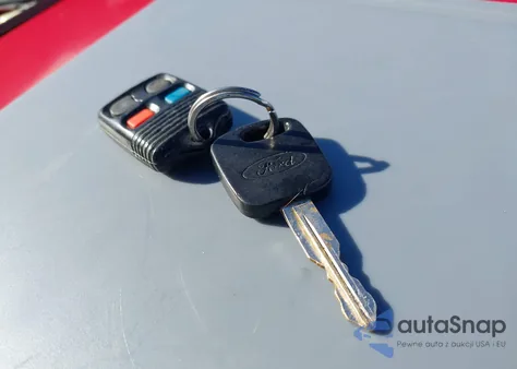 2005 Ford Focus Zxw from USA, damaged, VIN 1FAFP36N35W200584